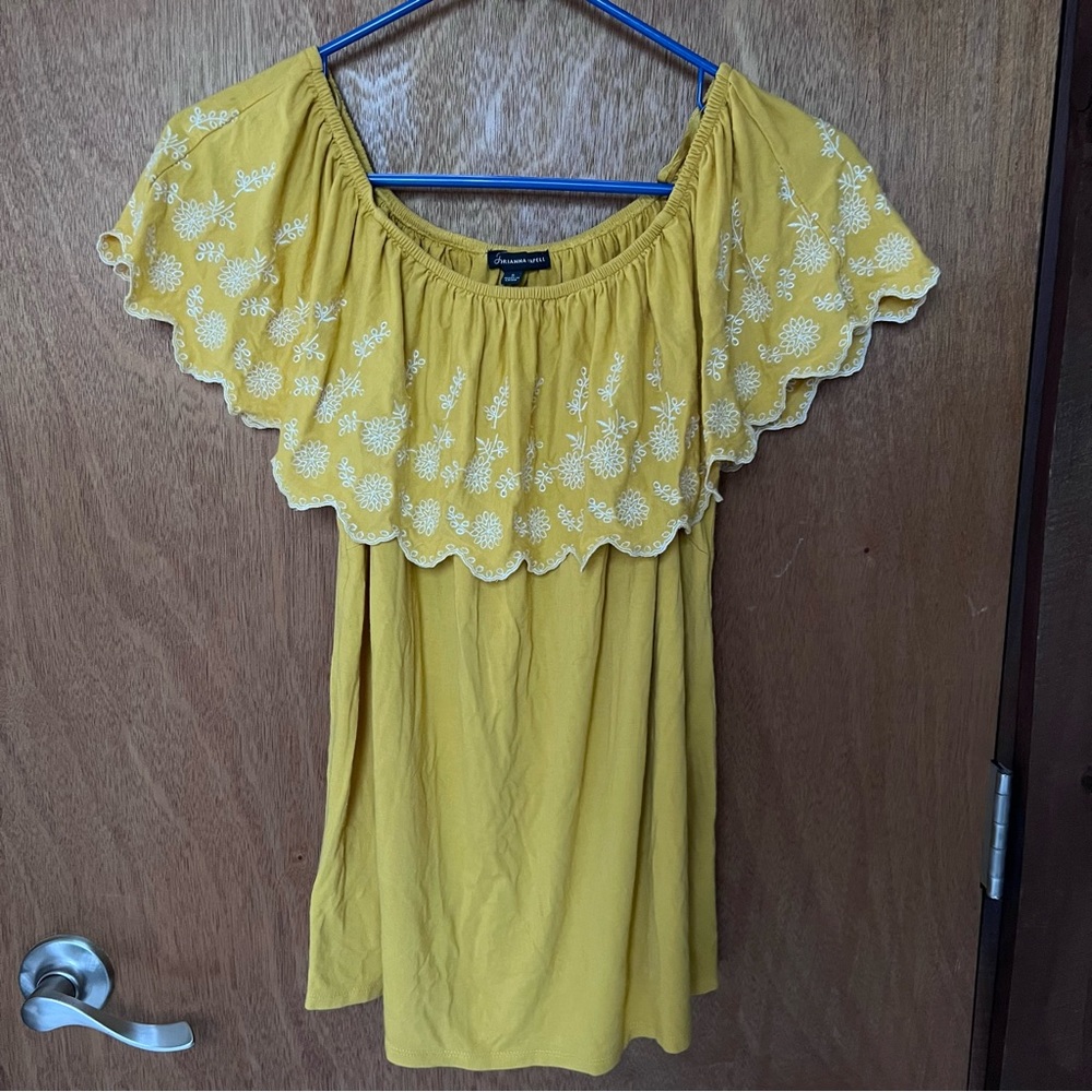 Beautiful Adriana Papell Top